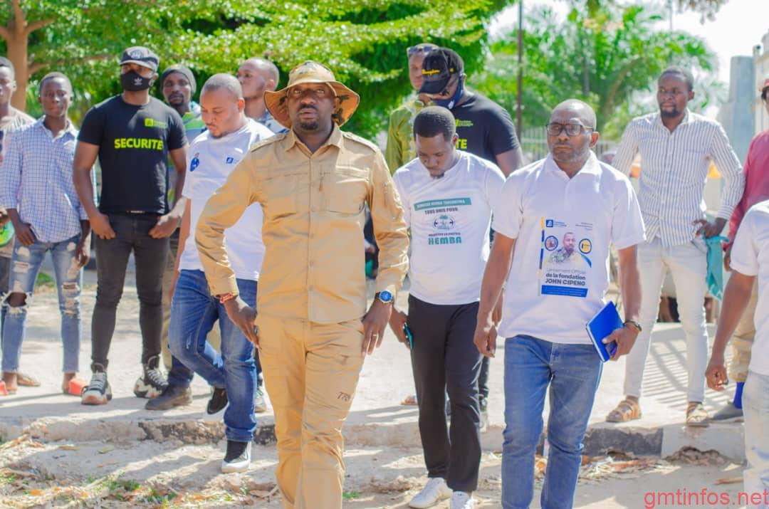 La Fondation JOHN CIPENG, est en réalité une mosaïque de l'excellence, la seule référence d'une volonté patriotique doublée d'un sens social sans égal, dans la province du Tanganyika.